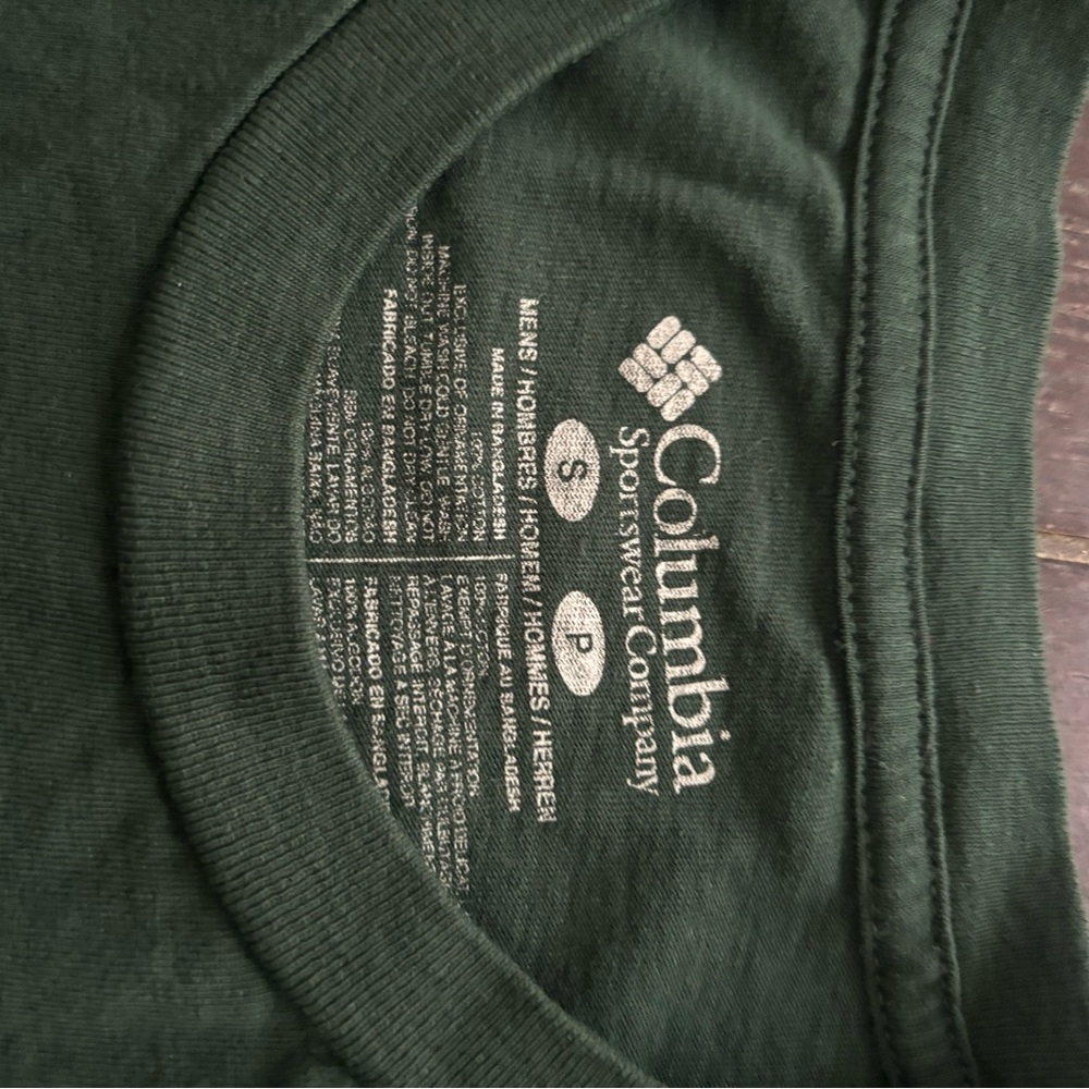 Columbia unisex Forest Green Short Sleeve Tee small
